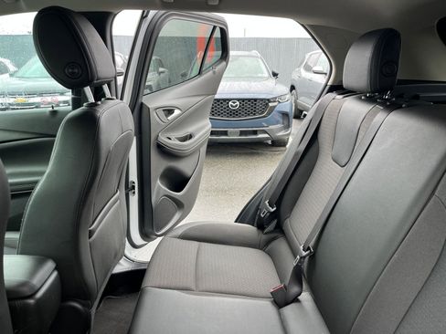 Used 2025 Buick Encore GX Preferred FWD image 39