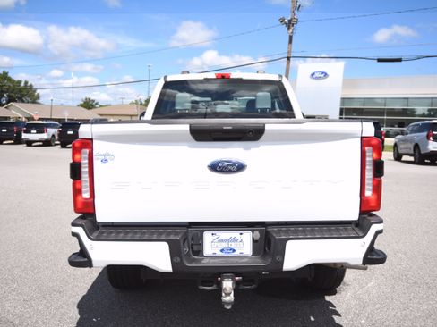 Used 2024 Ford F250 XL w/ STX Appearance Package AWD/4WD image 8