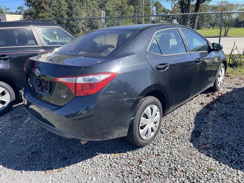 Used 2015 Toyota Corolla LE image 4