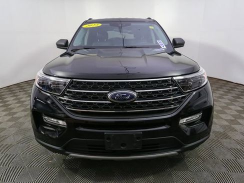 Used 2023 Ford Explorer XLT w/ Equipment Group 202A image 4