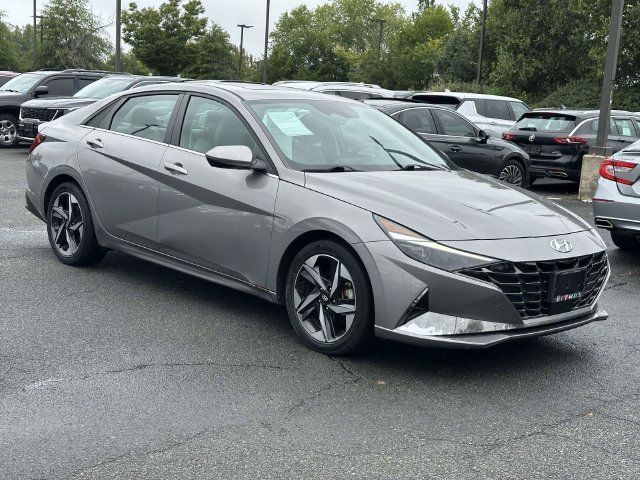 Used 2021 Hyundai Elantra Limited FWD image 1