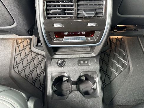 Used 2024 BMW X7 M50i AWD/4WD image 30