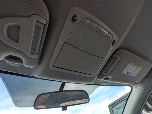 Used 2013 Nissan Sentra SR image 26