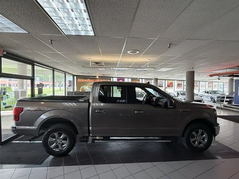 Used 2020 Ford F150 XLT w/ Equipment Group 302A Luxury AWD/4WD image 5