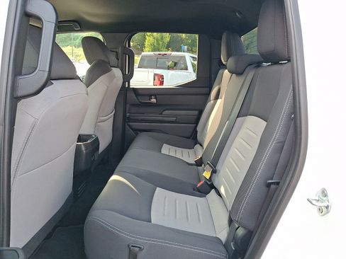 Used 2024 Toyota Tacoma TRD Sport AWD/4WD image 10