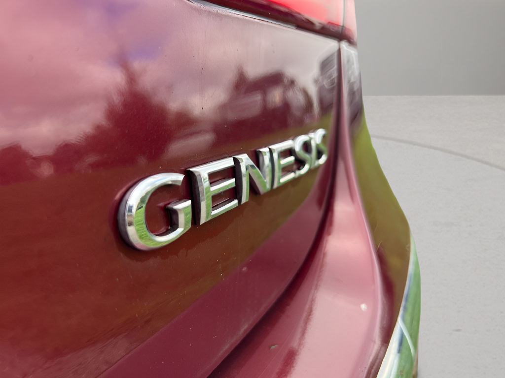 Used 2013 Hyundai Genesis 3.8 w/ Premium Pkg RWD image 13