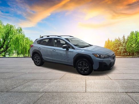 Used 2021 Subaru Crosstrek 2.5i Sport w/ Moonroof Package image 2