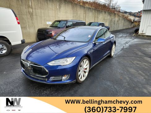 Used 2015 Tesla Model S P90D image 1