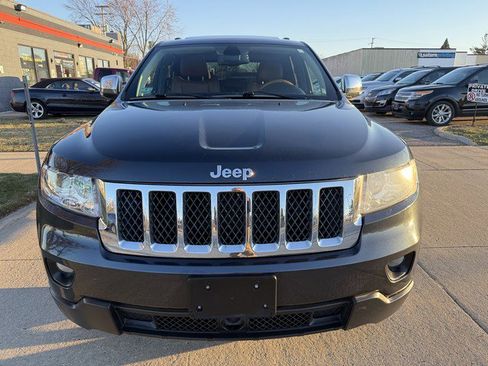 Used 2013 Jeep Grand Cherokee Overland w/ Advance Technology Group image 2