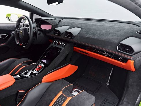 Used 2023 Lamborghini Huracan Tecnica RWD image 51