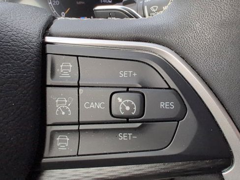 Used 2024 Jeep Grand Cherokee Laredo X w/ Trailer Tow Package image 32