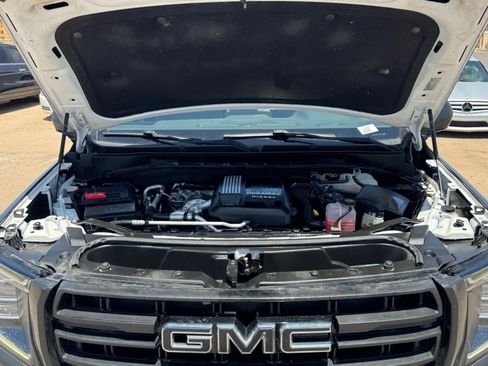 Used 2023 GMC Yukon SLT AWD/4WD image 20