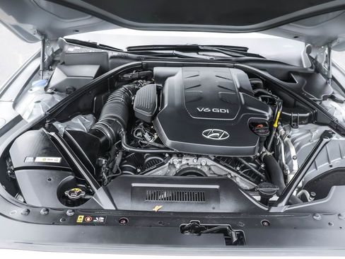 Used 2015 Hyundai Genesis 3.8 image 38