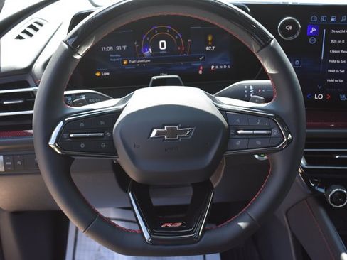 New 2026 Chevrolet Traverse RS w/ LPO, Floor Liner Package FWD image 22