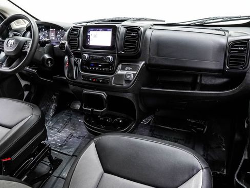 Used 2025 RAM ProMaster 2500 w/ Convenience Group FWD image 18