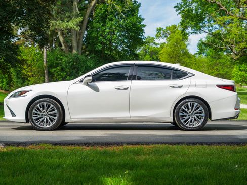 Used 2020 Lexus ES 350 w/ Premium Package FWD image 8