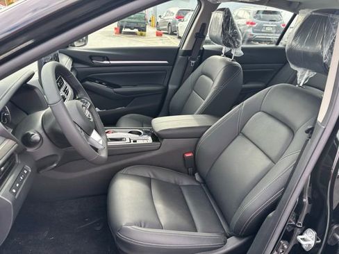 New 2025 Nissan Altima 2.5 SL image 14
