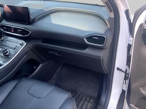 Used 2022 Hyundai Santa Fe SEL w/ Convenience + Premium Package FWD image 18