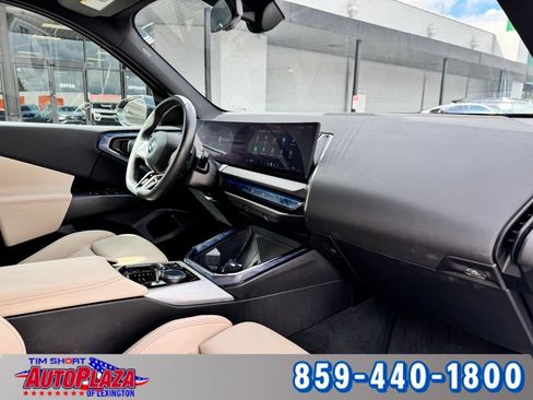 Used 2025 BMW X3 xDrive30i AWD/4WD image 48