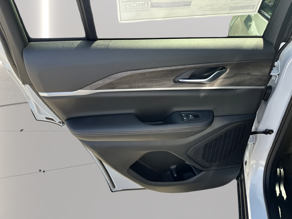 New 2026 Jeep Grand Cherokee Altitude RWD image 37