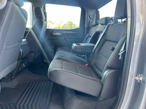 Used 2025 GMC Sierra 1500 Elevation w/ X31 Off-Road Package AWD/4WD image 9