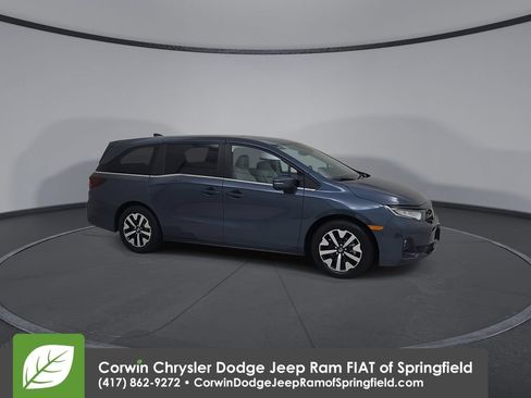 Used 2025 Honda Odyssey EX-L image 2