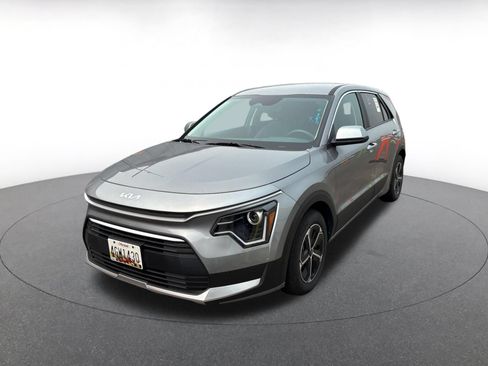 Used 2026 Kia Niro LX FWD image 4