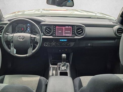 Used 2021 Toyota Tacoma TRD Off-Road AWD/4WD image 15