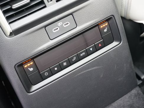 Certified 2025 MAZDA CX-90 3.3 Turbo S w/ Premium Package image 18