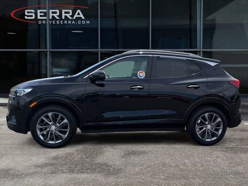 Used 2020 Buick Encore GX Select w/ Sport Touring Package FWD image 2