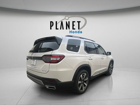 Certified 2024 Honda Pilot Elite image 7