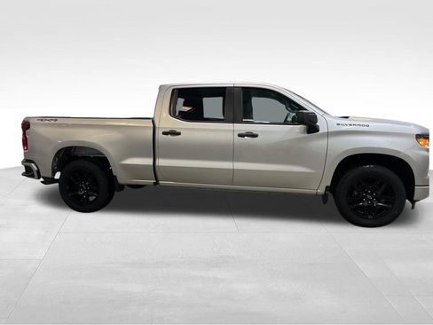 Used 2022 Chevrolet Silverado 1500 Custom AWD/4WD image 6