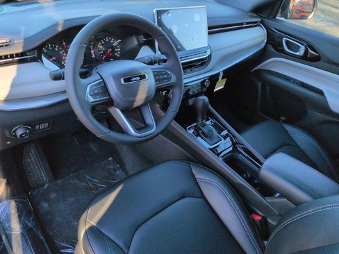 New 2026 Jeep Compass Limited image 9