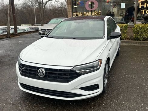 Used 2021 Volkswagen Jetta R-Line image 1