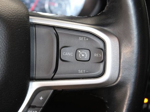 Used 2020 RAM 1500 Big Horn AWD/4WD image 34