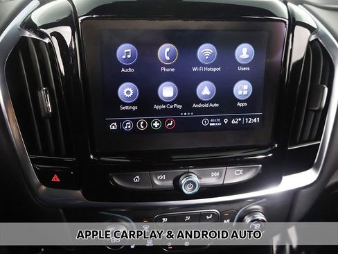 Used 2023 Chevrolet Traverse LT w/ Rear Camera Mirror Package AWD/4WD image 8
