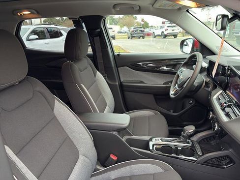New 2026 Chevrolet TrailBlazer LT w/ Convenience Package image 9