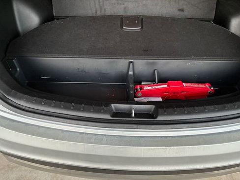 Used 2018 Hyundai Santa Fe Sport image 17