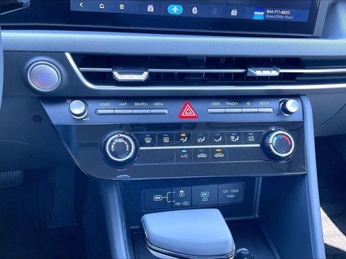 Certified 2025 Hyundai Sonata SE FWD image 15