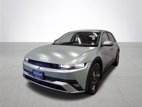 New 2026 Hyundai Ioniq 5 SEL image 2