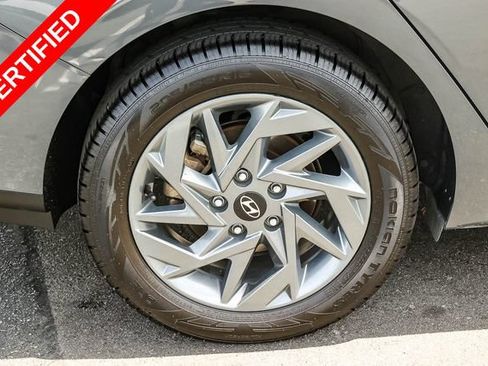 Certified 2024 Hyundai Elantra SEL FWD image 8