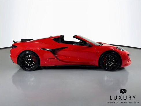 Used 2025 Chevrolet Corvette Z06 RWD image 5