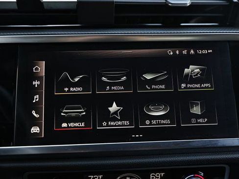 Certified 2025 Audi Q3 2.0T Premium Plus image 36