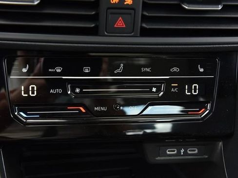 New 2026 Volkswagen Jetta SE FWD image 15