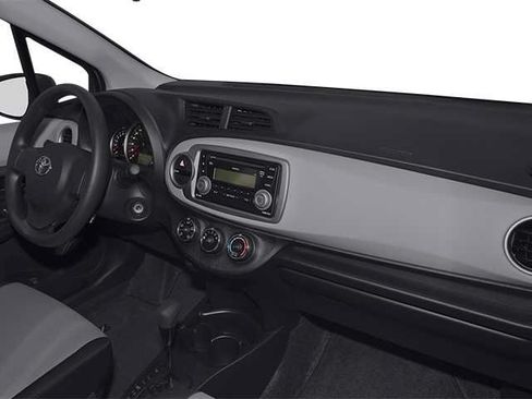 Used 2014 Toyota Yaris L FWD image 16
