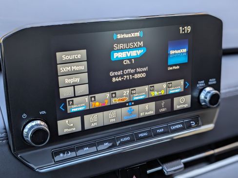 Used 2023 Mitsubishi Outlander SE image 32