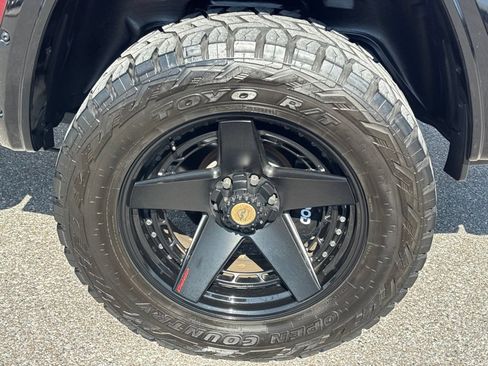 Used 2022 RAM 1500 Big Horn AWD/4WD image 10