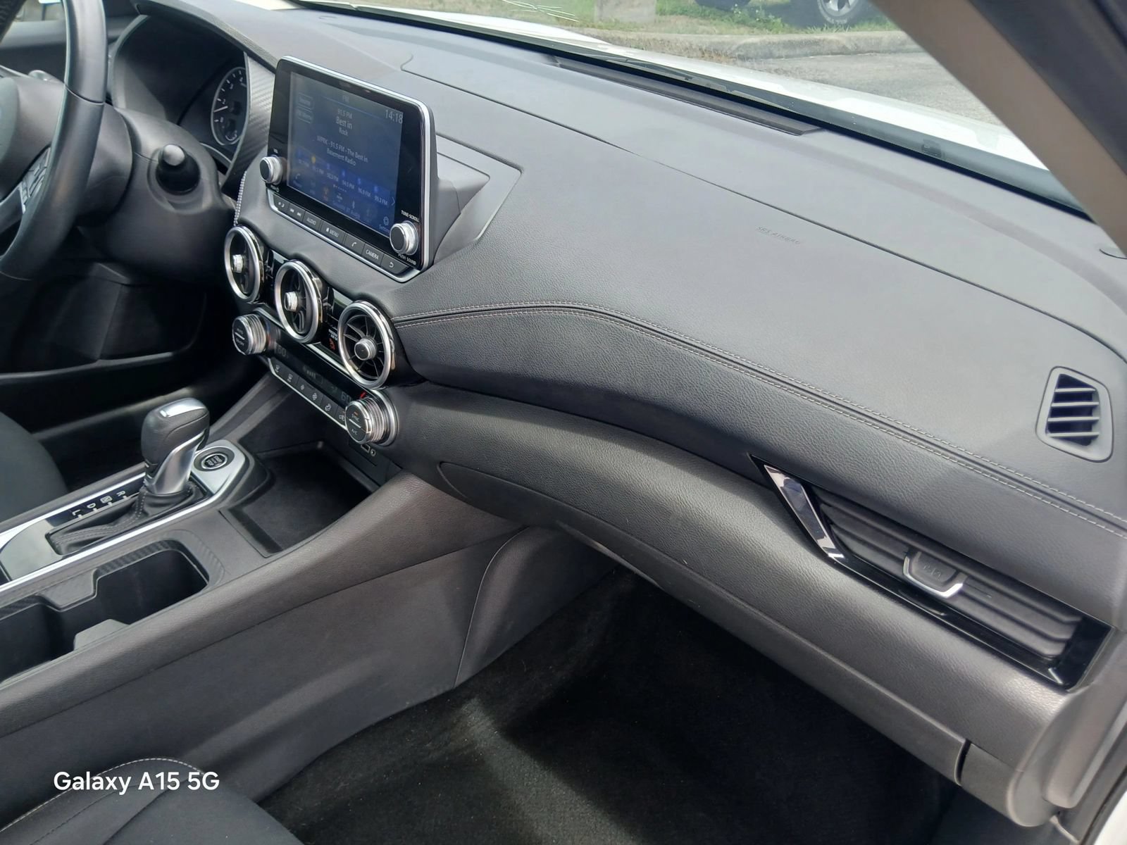 Used 2021 Nissan Sentra SV FWD image 18