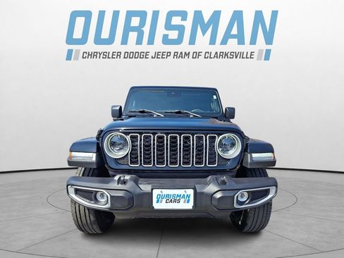 Certified 2025 Jeep Wrangler Unlimited Sahara AWD/4WD image 2