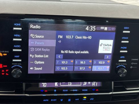 Used 2022 Toyota Sienna LE FWD image 21